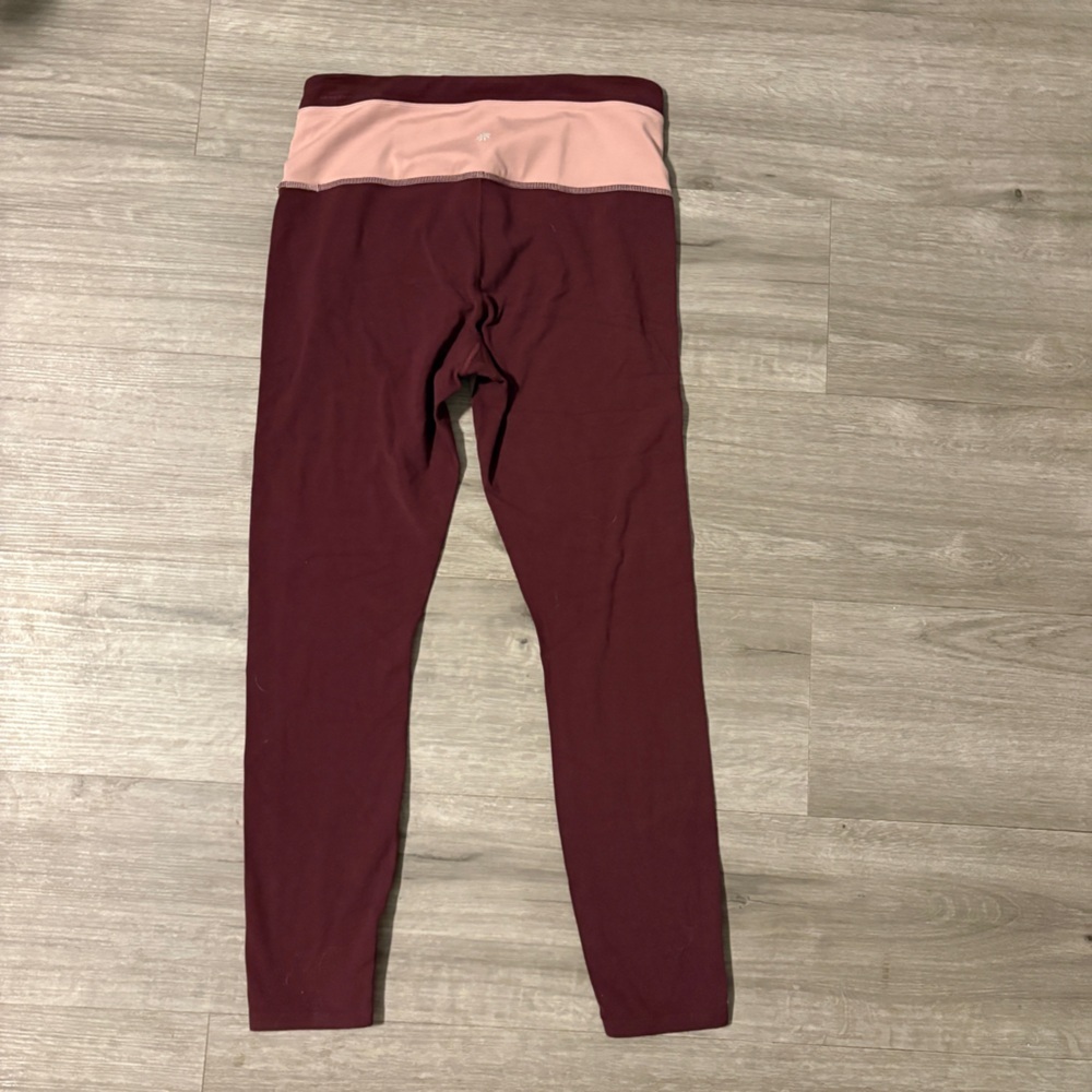Athleta Chroma 7/8 Crossover Two Tone Leggings - Picture 3 of 5